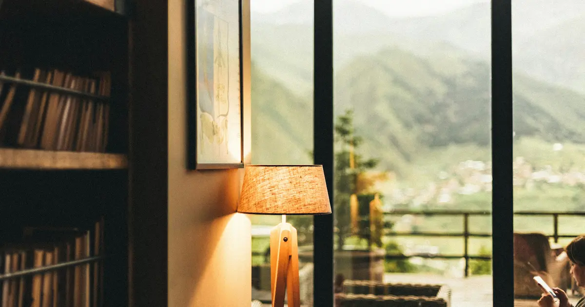 Direct booking strategy for independent hotels